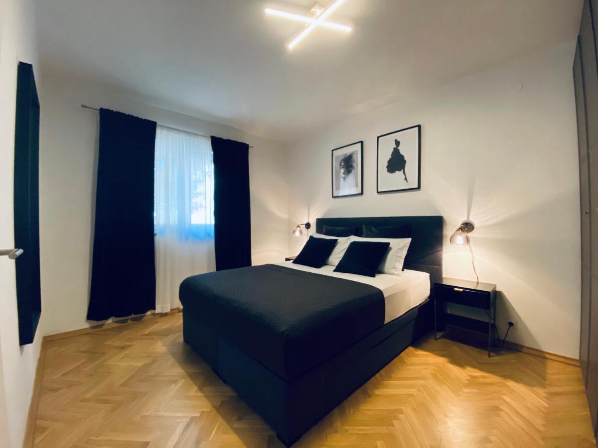 Cirjak Apartments Biograd Na Moru Extérieur photo