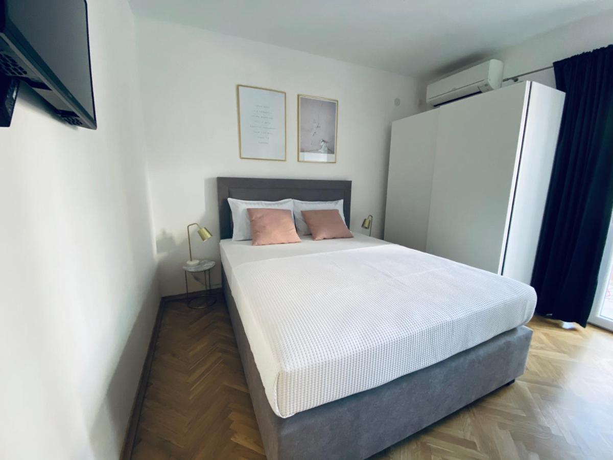 Cirjak Apartments Biograd Na Moru Extérieur photo
