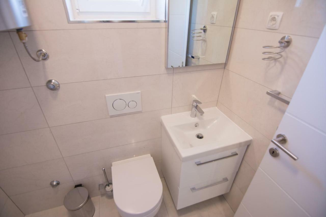 Cirjak Apartments Biograd Na Moru Extérieur photo