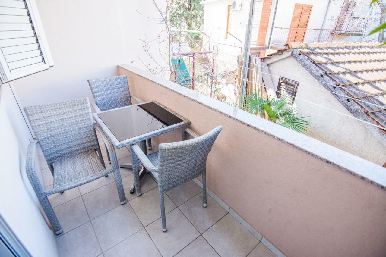 Cirjak Apartments Biograd Na Moru Extérieur photo