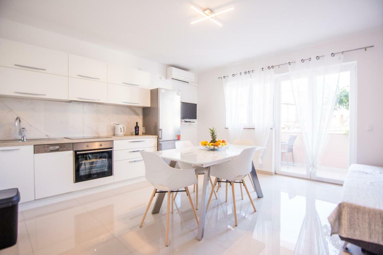 Cirjak Apartments Biograd Na Moru Extérieur photo